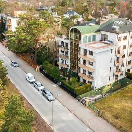 44 - Zeromskiego *